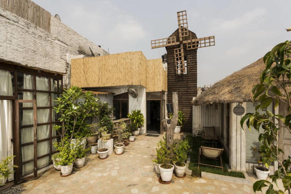 The Lazy Patio Homestay New Delhi Exterior foto